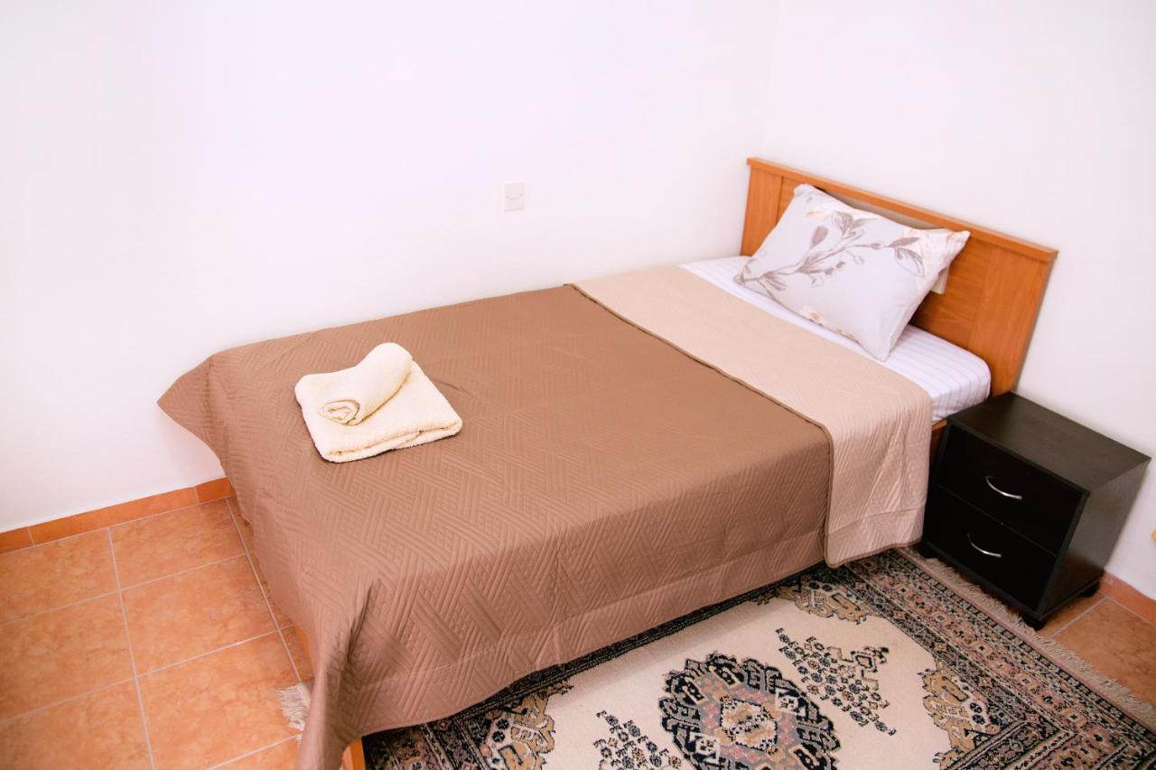 Comfortable House With Warm Hospitality Катерини Экстерьер фото