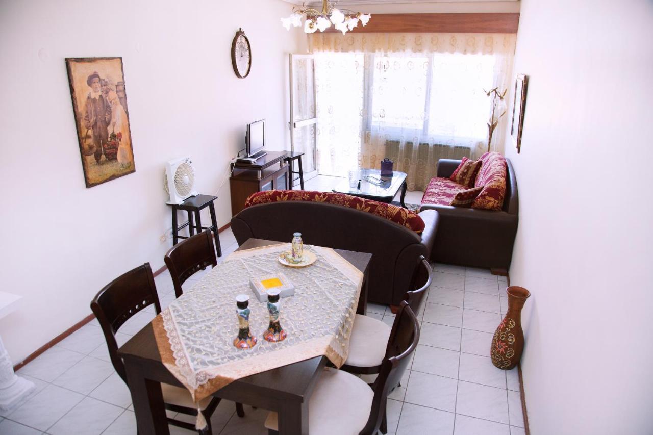 Comfortable House With Warm Hospitality Катерини Экстерьер фото